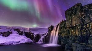 Guide to Northern Lights in Iceland: Viewing Locations, Travel Timing, and Planning Insights