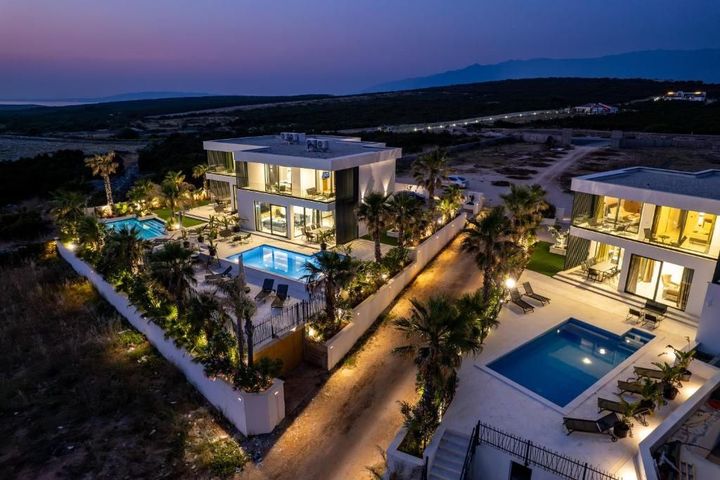 Guide to Dubai Villas: Living Insights, Updates, Rules, and Practical Resources